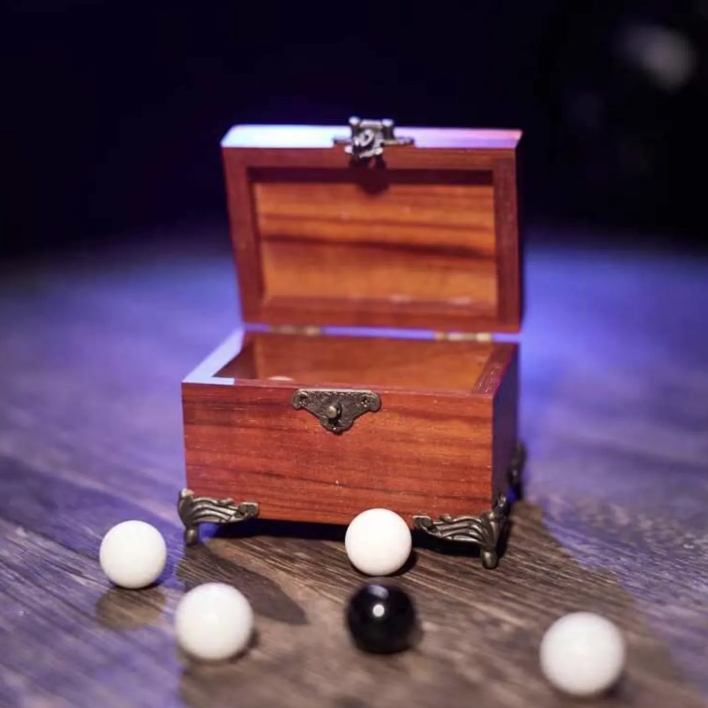 SLEUTH BALL MINI-N2G Presents