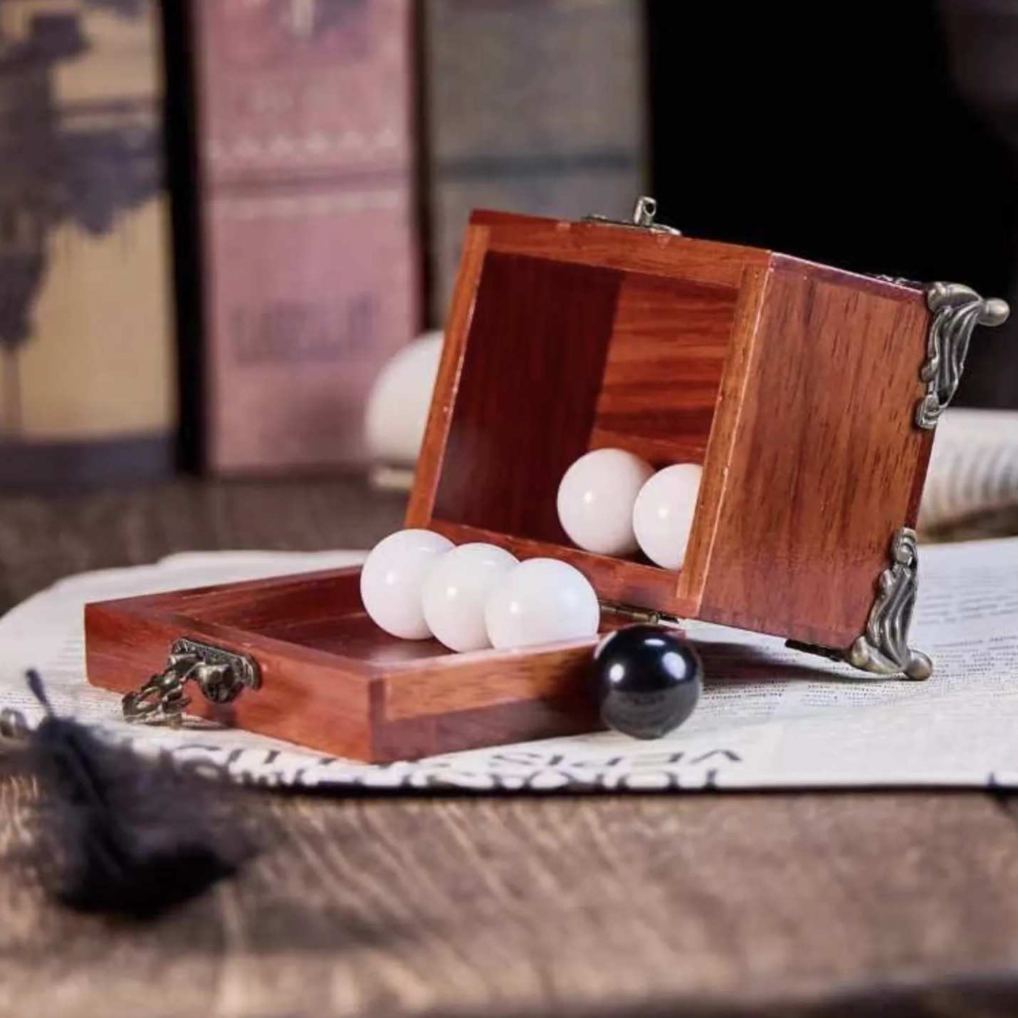 SLEUTH BALL MINI-N2G Presents