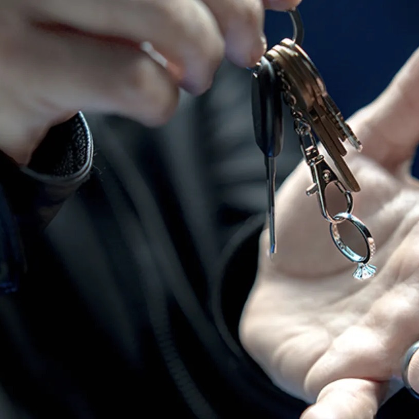 Mesika Ring Flight by Yigal Mesika -N2G Presents