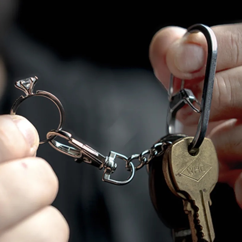 Mesika Ring Flight by Yigal Mesika -N2G Presents