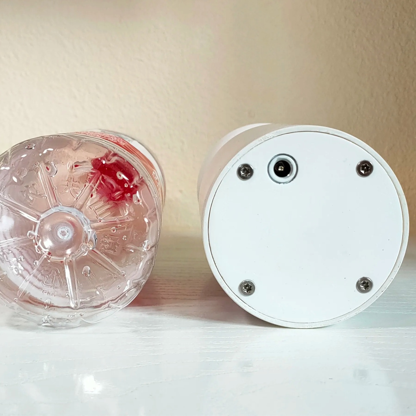 Snowflake Vase by Leno, Leon and N2G-N2G Presents