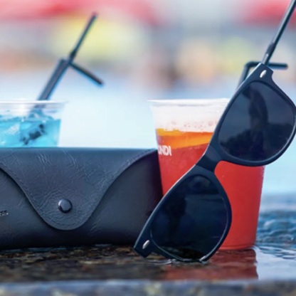 VANISHING SUNGLASSES (Gimmicks and Online Instructions) by Wonder Makers  ( VANSUNGL )