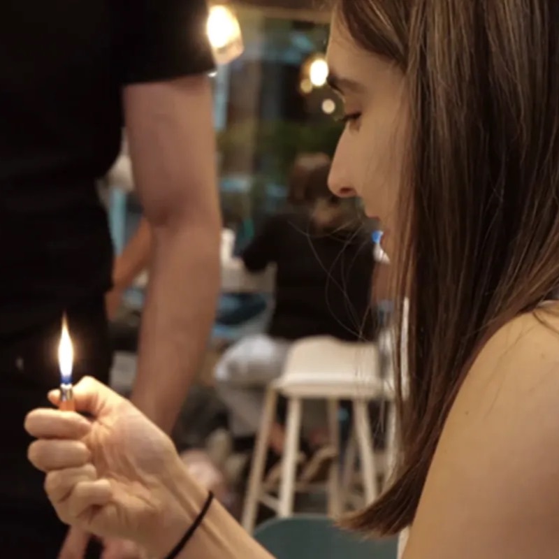 Color Extraction (Gimmicks and Online Instructions) by Vernet Magic -N2G Presents