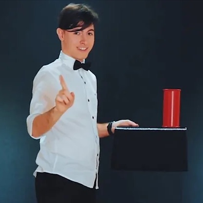 Vanishing Glass of Milk PRO (Gimmicks and Online Instructions) by Bazar de Magia 