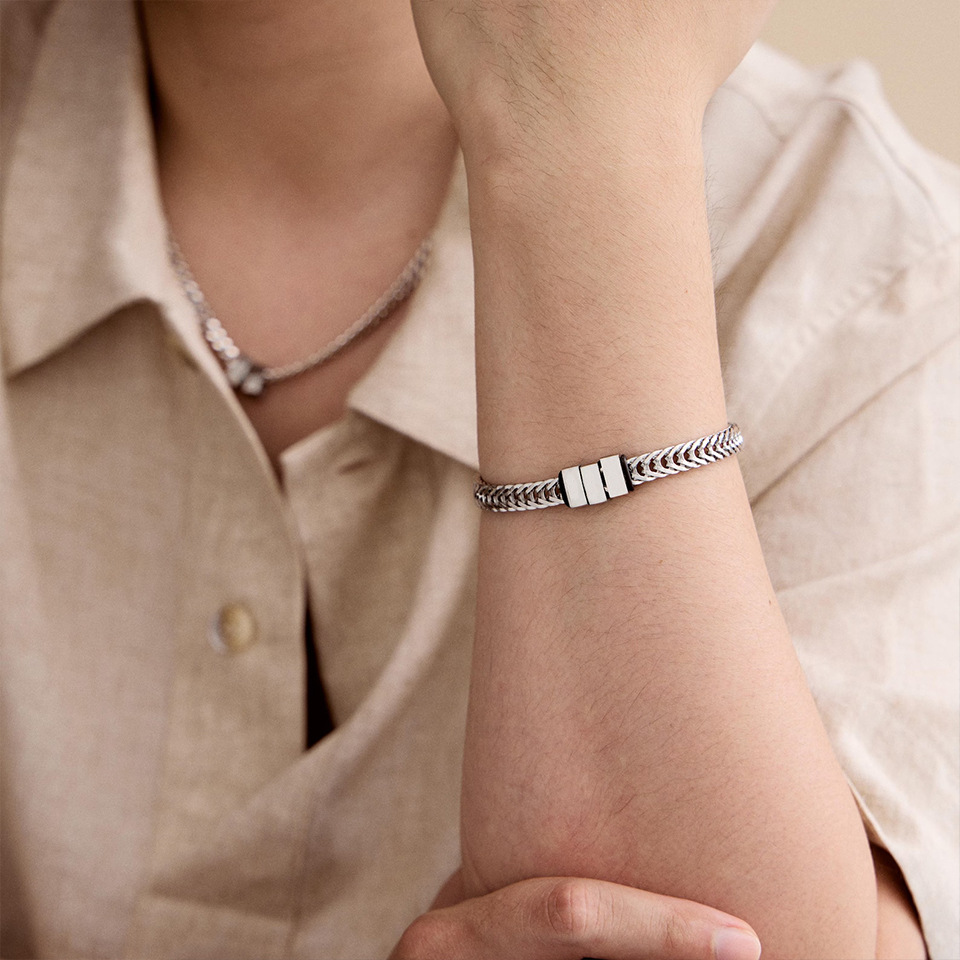 Personalized Engraved Bracelet for Men – Custom Names, Meaningful Gift for Him