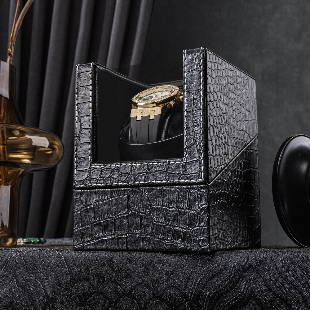 Automatic Watch Winder for Mechanical Watches – Quiet Motor Display Case