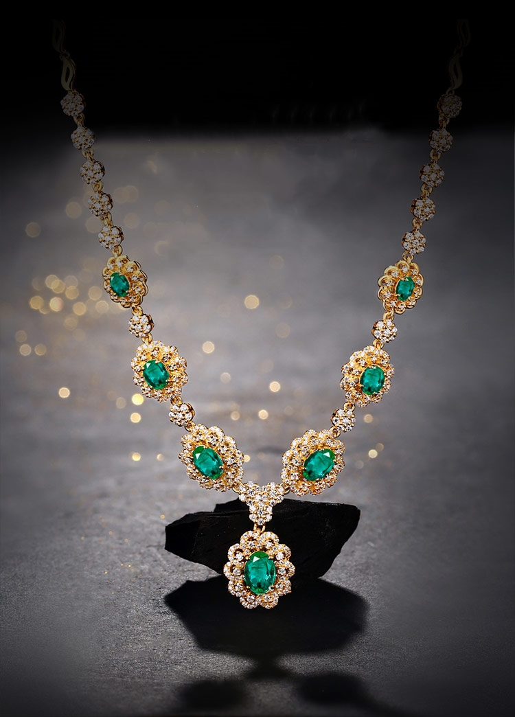 Natural Emerald Necklace with 18K Gold Colorful Treasure and Diamond Neckchain,