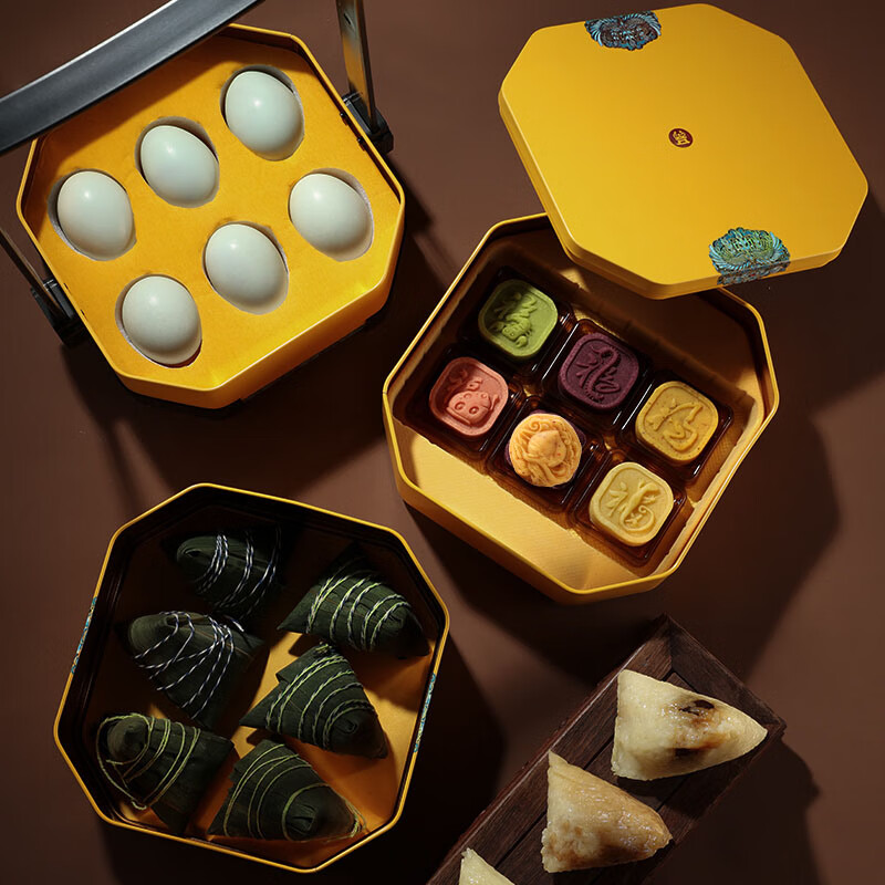 Dragon Boat Festival organic Zongzi gift box high-end gift organic red beans red dates fresh meat zongzi Bean paste cake Dim sum combination package