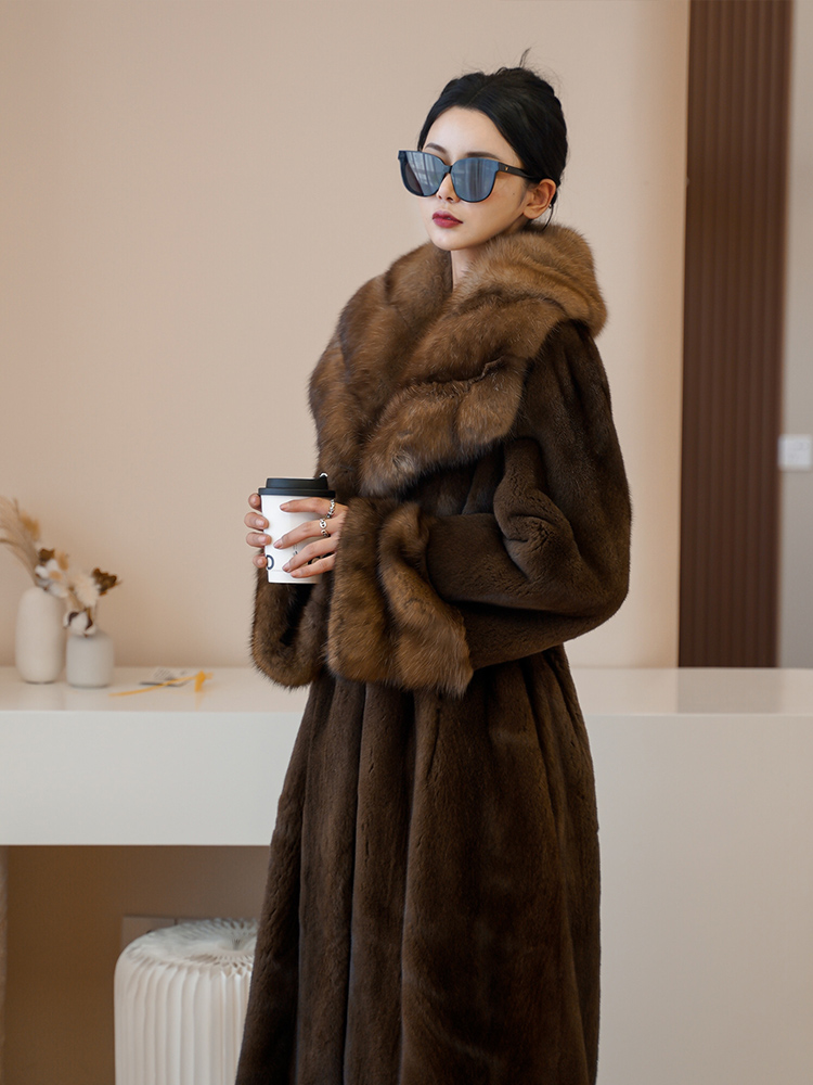 Imported velvet, mink fur coat, temperament long jacket