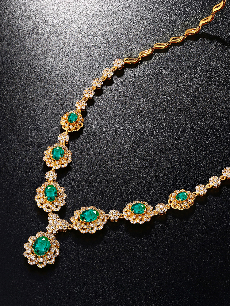 Natural Emerald Necklace with 18K Gold Colorful Treasure and Diamond Neckchain,