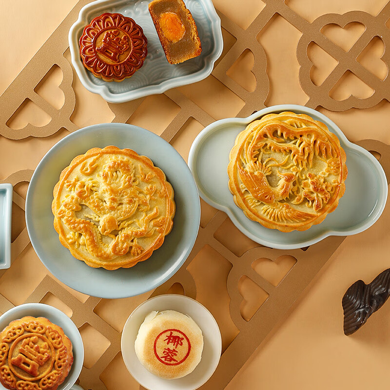 Moon cake gift box Mid-Autumn Festival gift high-end gift Guangdong lotus egg yolk moon cake