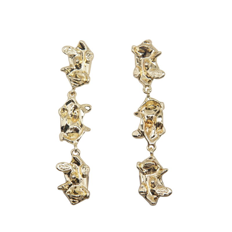 High luxury and minimalist metal long earrings for women