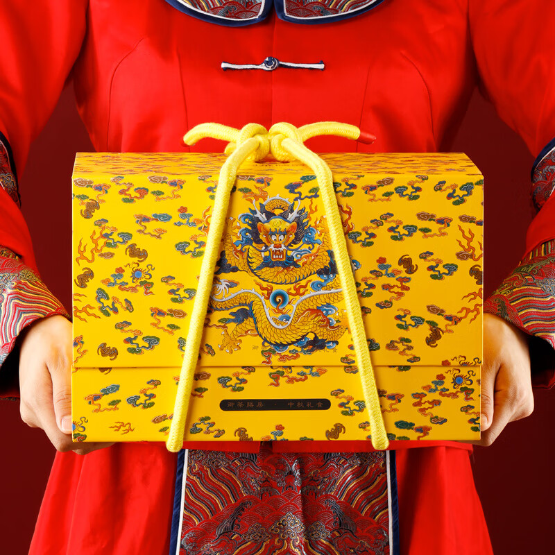 Moon cake gift box Mid-Autumn Festival gift high-end gift Guangdong lotus egg yolk moon cake