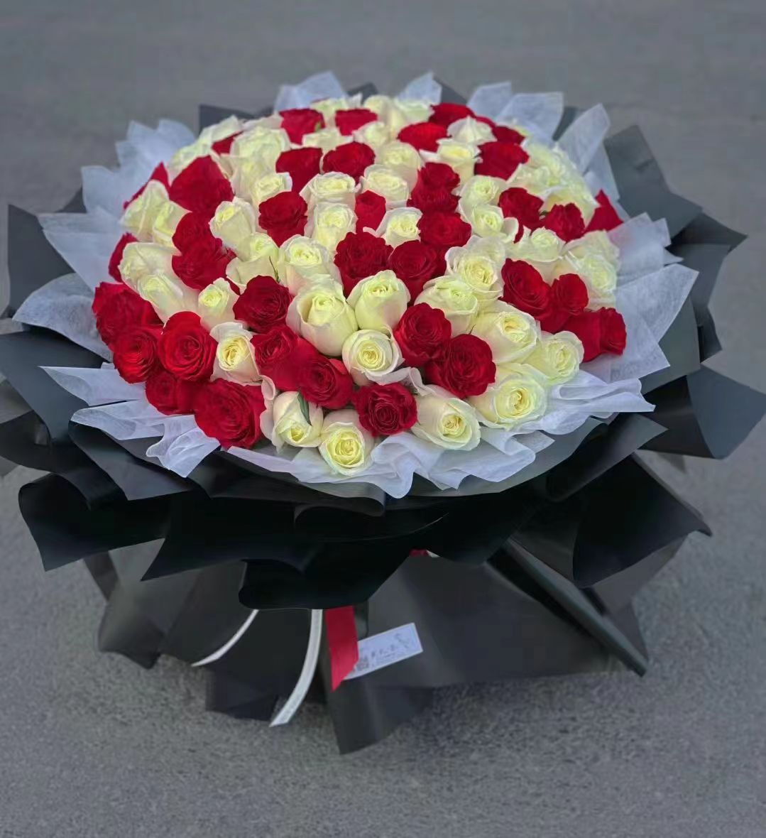 Handmade diy rose hand bouquet 99pcs gift for girlfriend