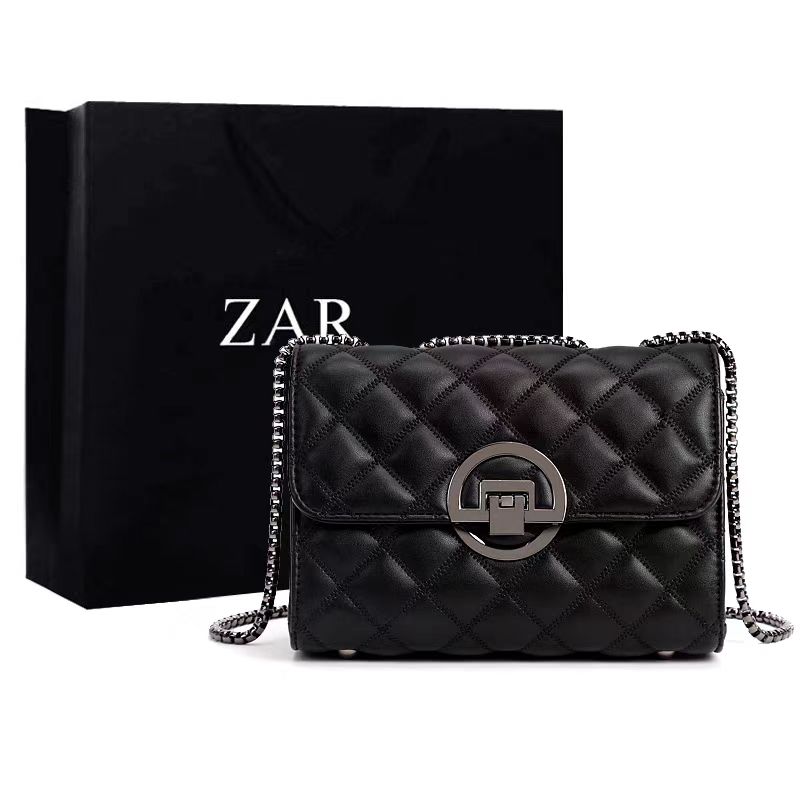 2024 new single shoulder crossbody small square bag mini small fragrant style diamond grid chain bag