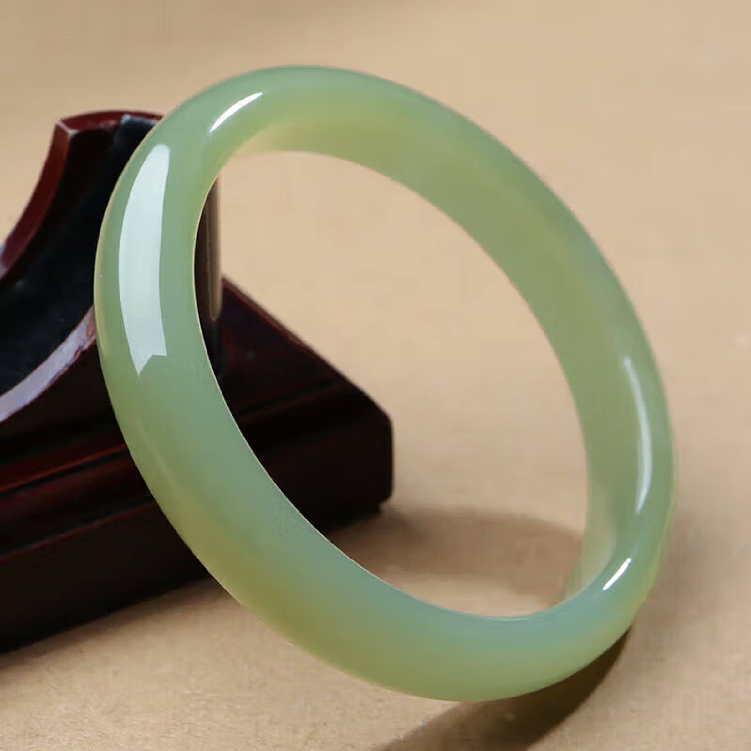 Qixi Valentine's Day gift Hotan Jade bracelet Light sapphire bracelet