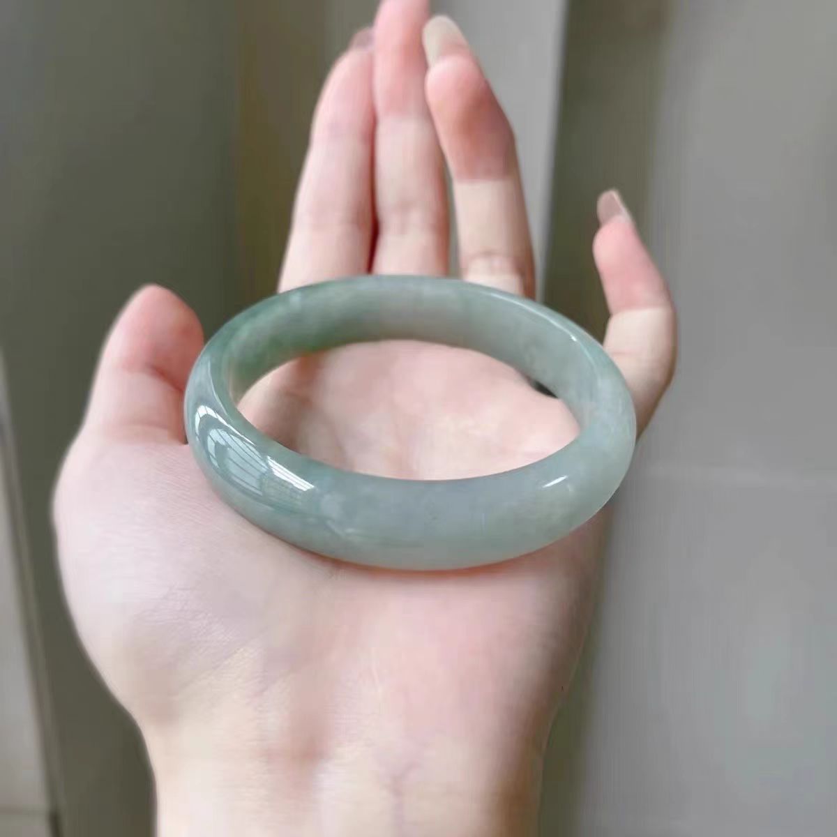 Laokeng Jade Color High end Oil Green Jade Color Jade Bracelet