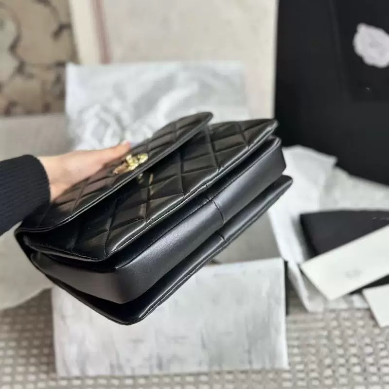 2026 new high-end sheepskin small fragrant wind diamond grid chain shoulder crossbody bag