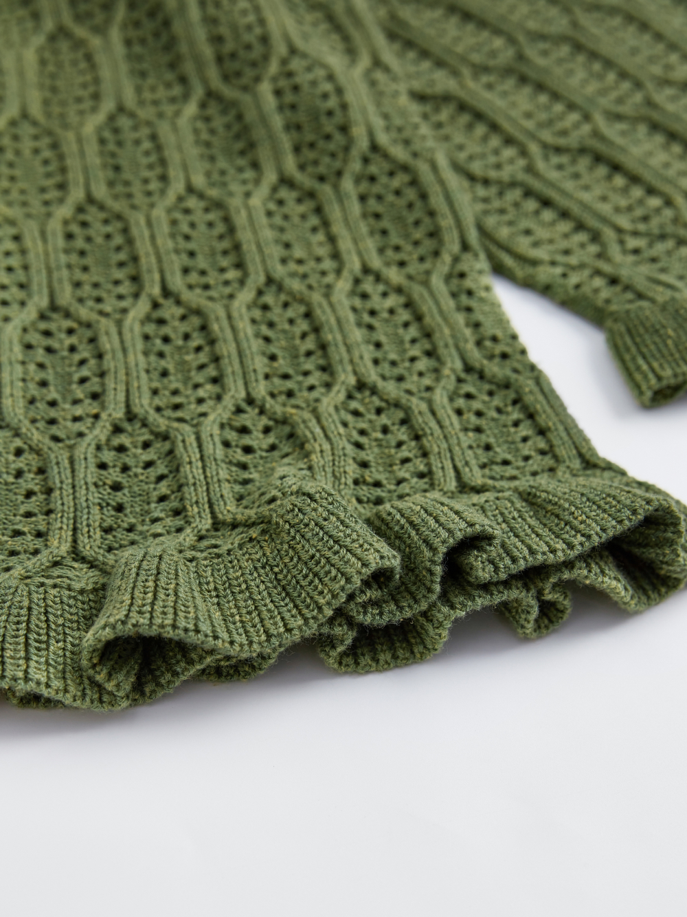 【MODERNIF】Ruffle Wool Round Knit Ravelry: RUFFLE Sweater pattern by Marta Porcel