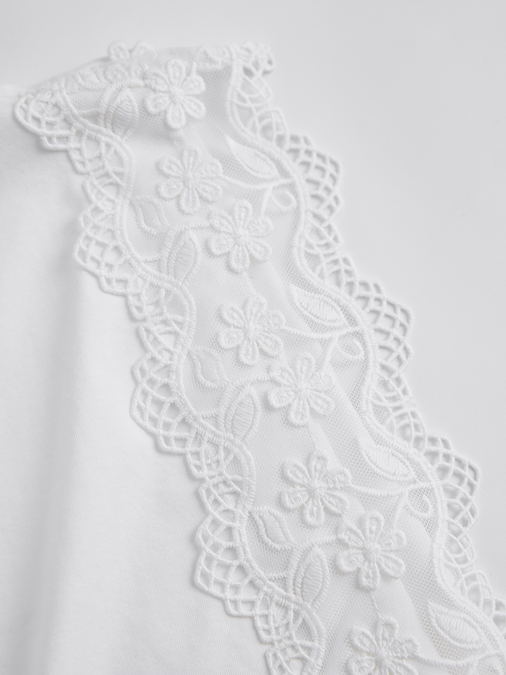 Asymmetrical Hem Top – KUOSE.com Asymmetrical Hem Top – KUOSE.com