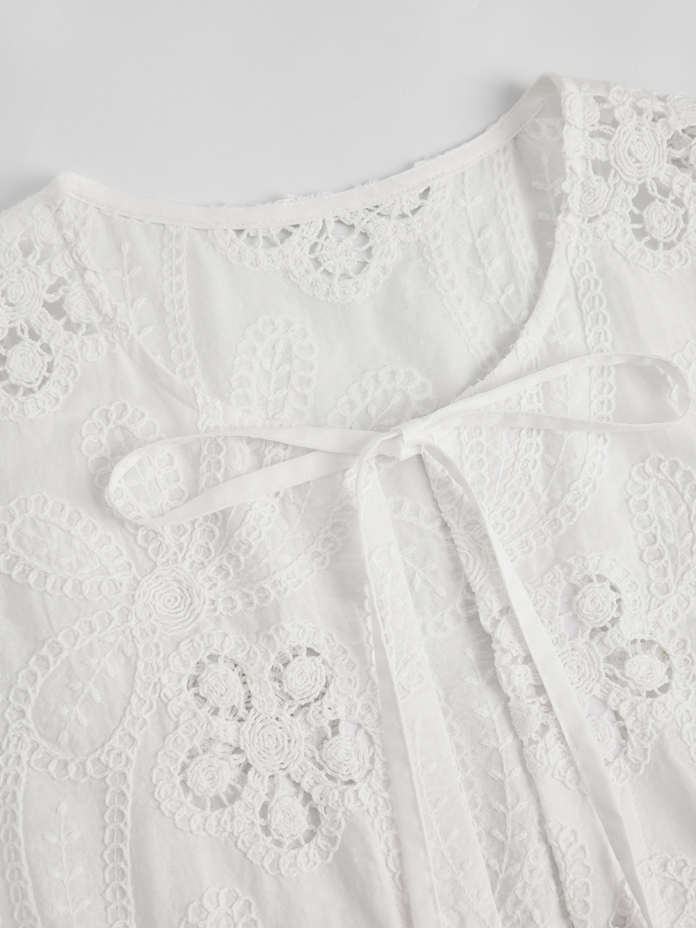 yゆーりy☺︎ Embroidered Tie Tank Top – KUOSE.com