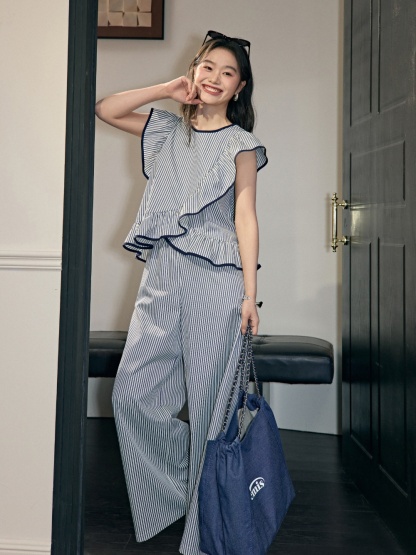 ストライプのトップスとパンツ – KUOSE.com ストライプのトップスとパンツ – KUOSE.com
