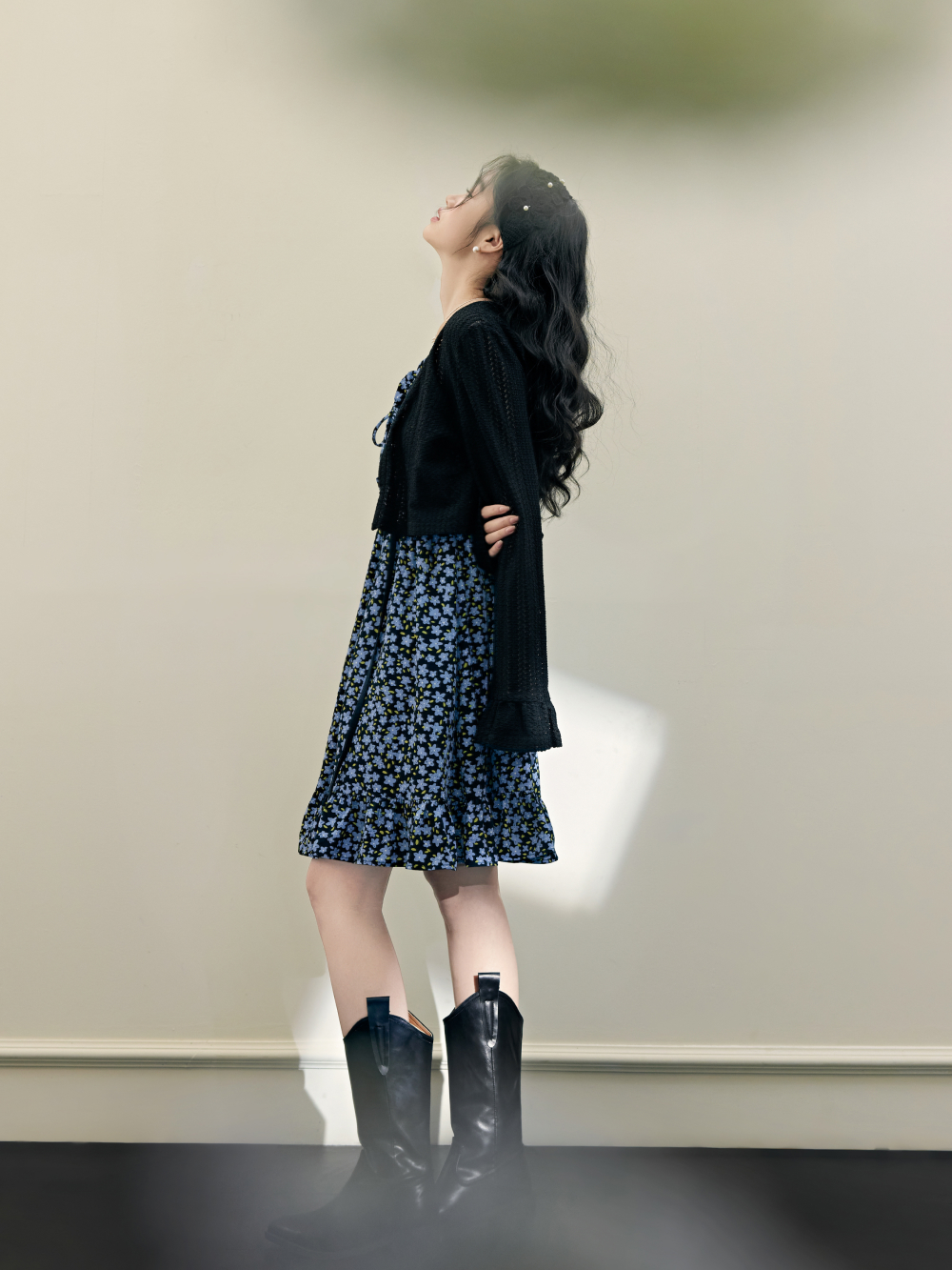 カーディガンと花柄のドレス – KUOSE.com カーディガンと花柄のドレス – KUOSE.com