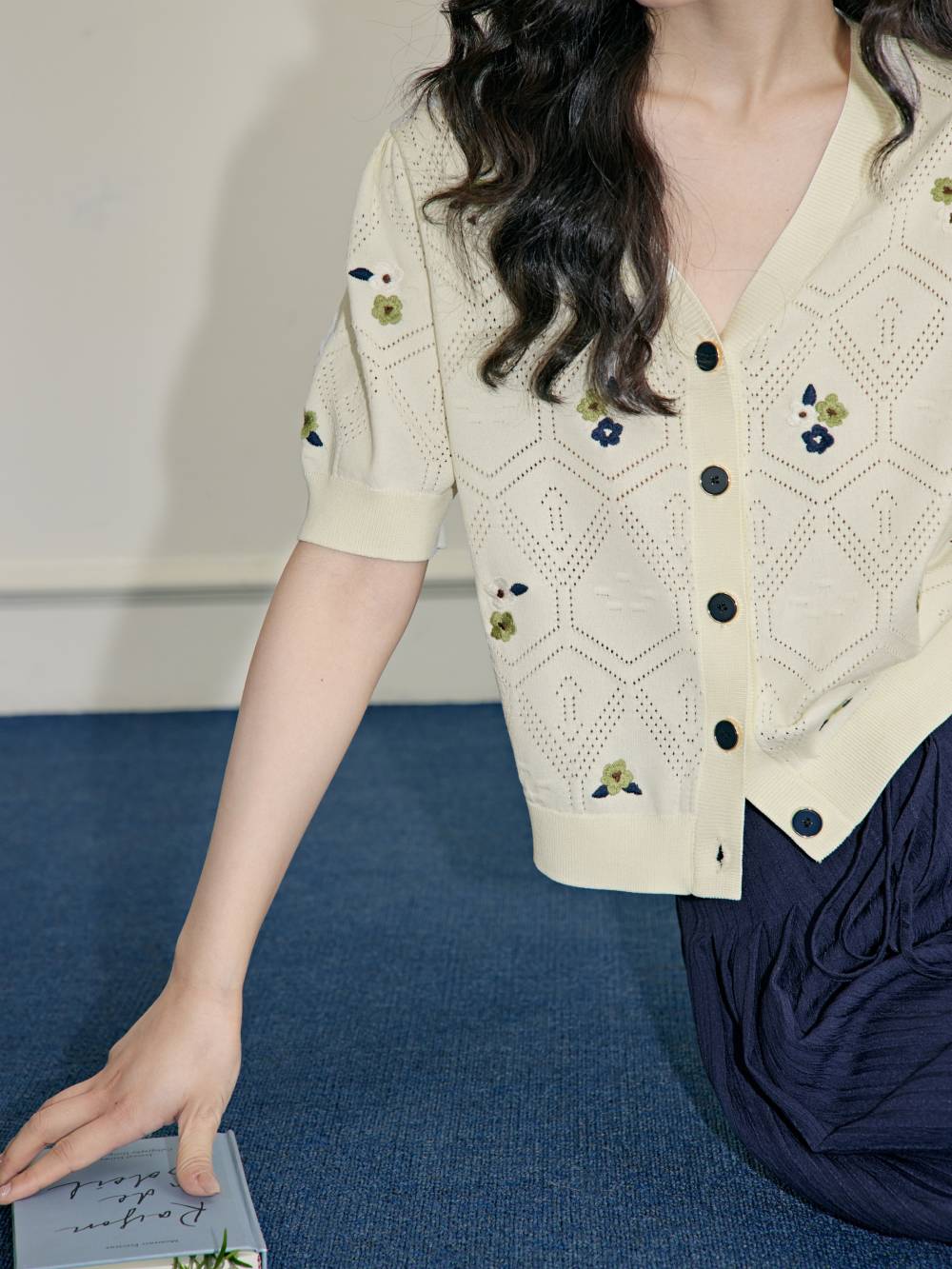 花のニットトップ – KUOSE.com