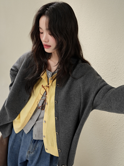 【2024年製 新品】 Two-piece Fake Cardigan KUOSE.com – トップス