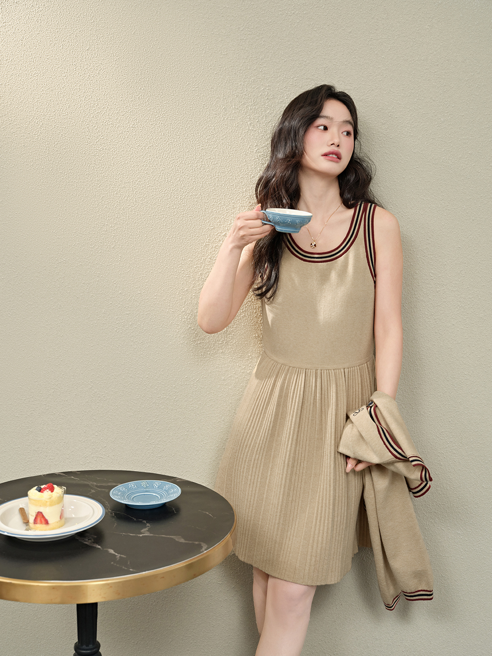 Cardigan and Dress – KUOSE.com Cardigan and Dress – KUOSE.com