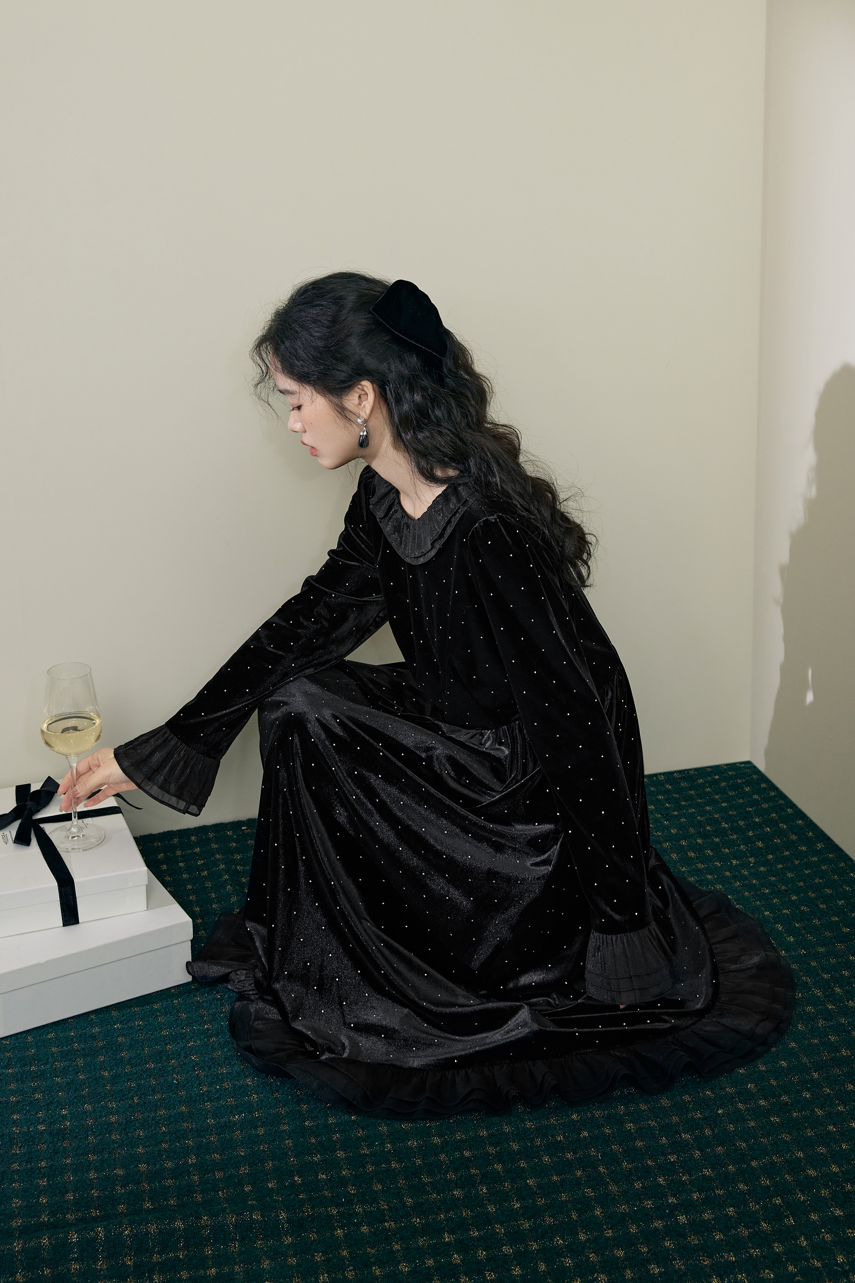 きらめくベルベットのドレス – KUOSE.com