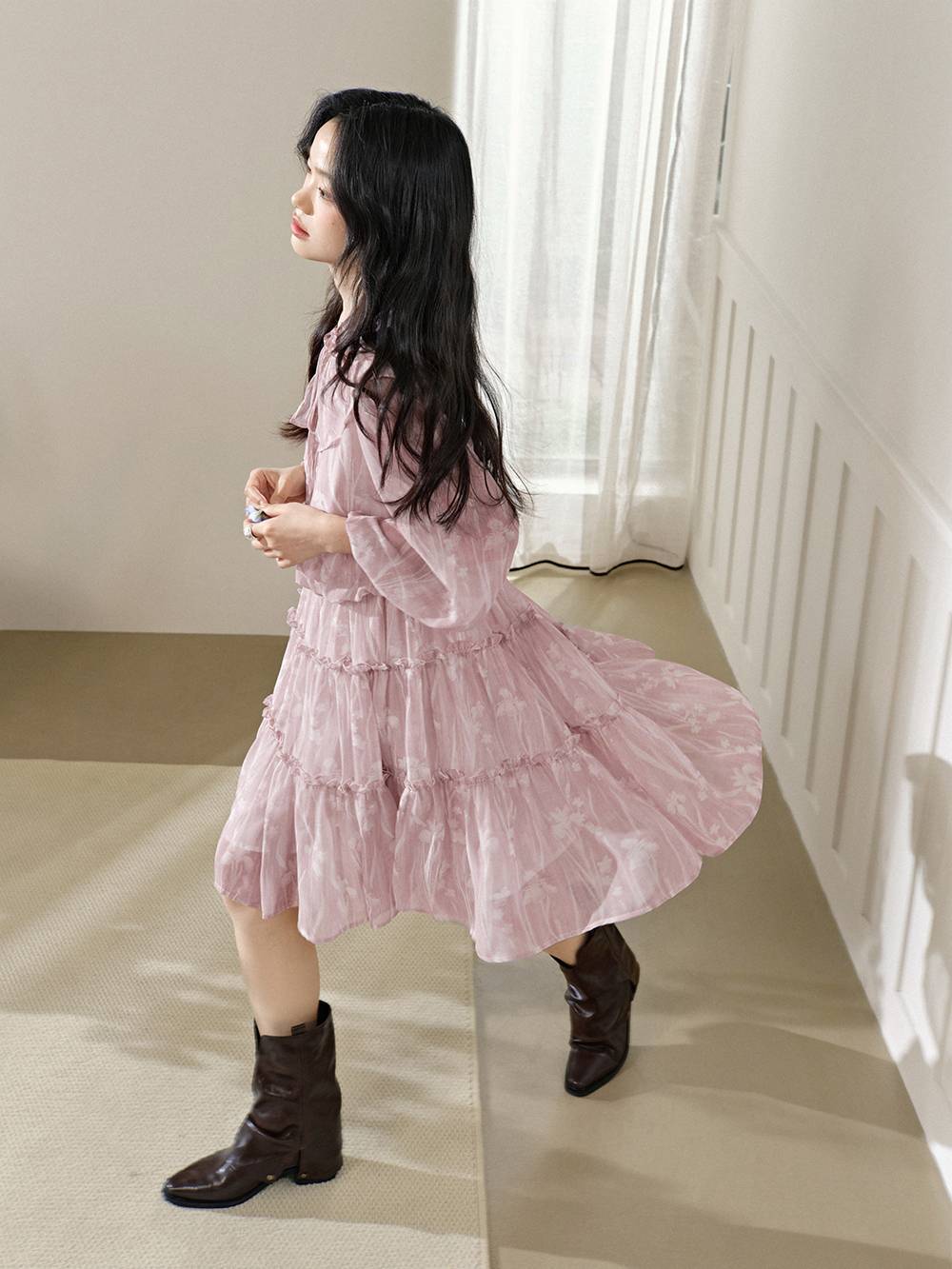ピンクのフローラルドレス – KUOSE.com