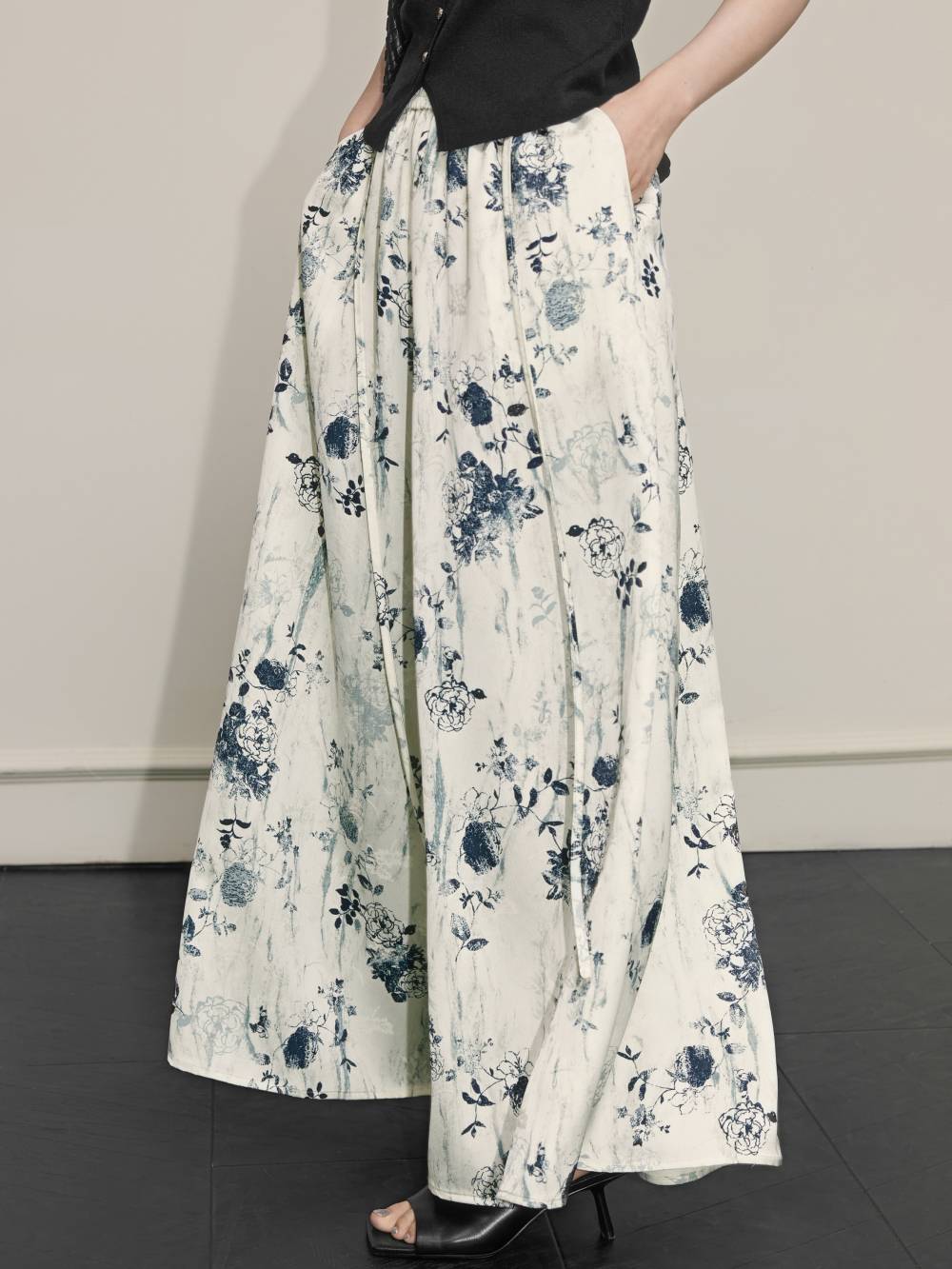 Floral Wide Leg Pants
