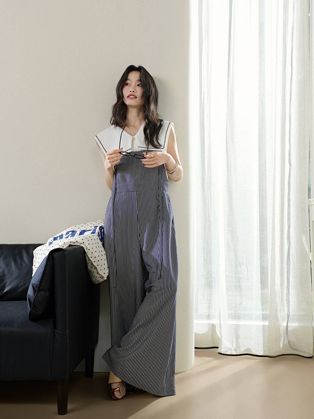 [バカンスルック] Mokarin Smoke Banding Jumpsuit Denim Mineral Washed Pintuck Jumpsuit