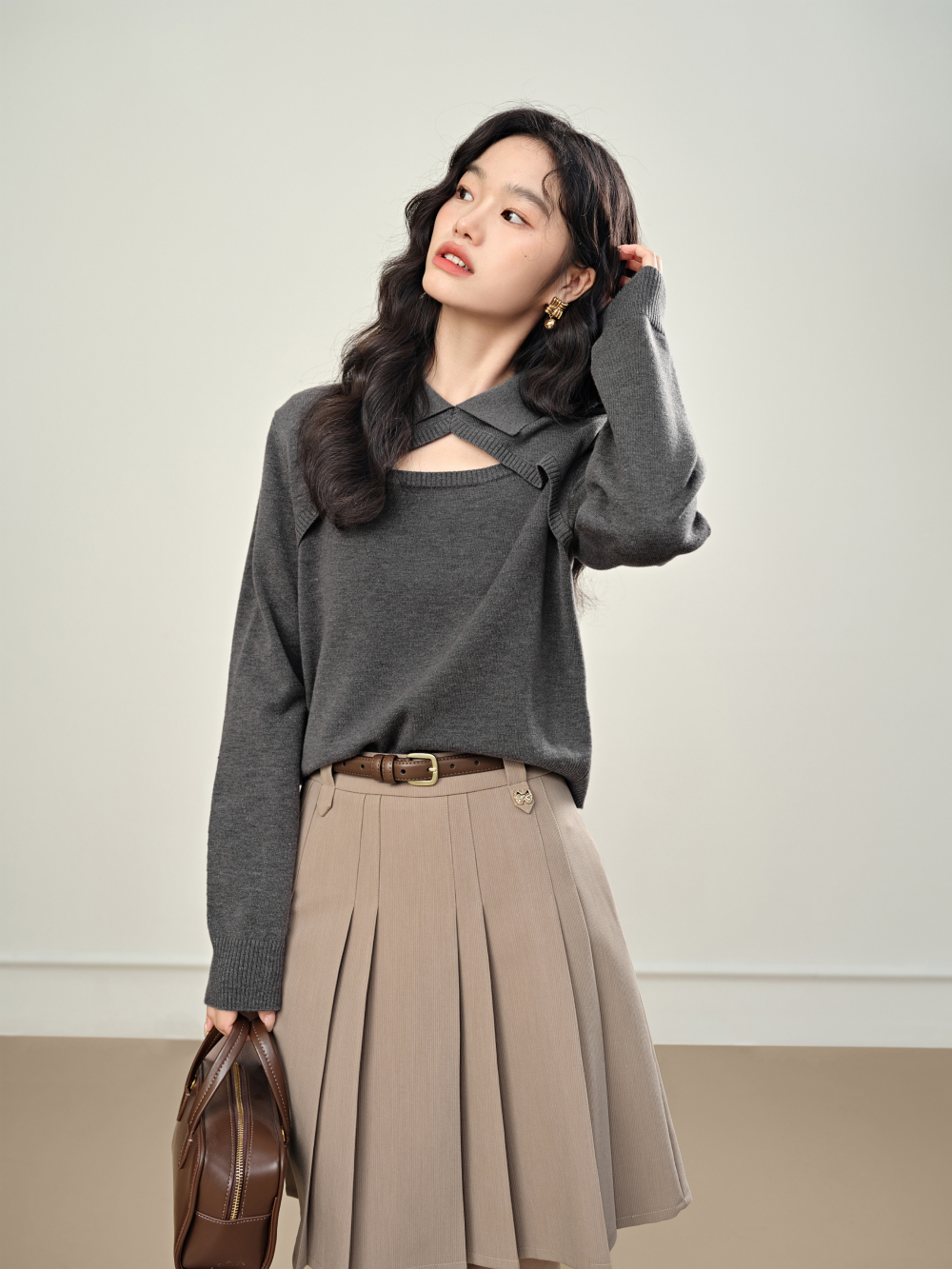 iirotトップスPleats Sheer Knit_Navy VONIQUE / IIROT/Sheer Tops