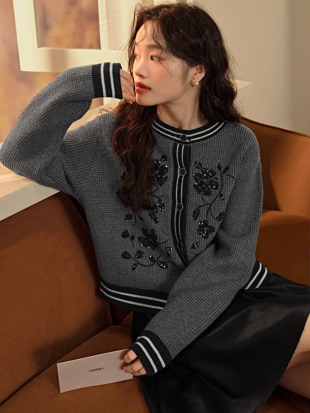 スパンコール刺繍カーディガン – KUOSE.com