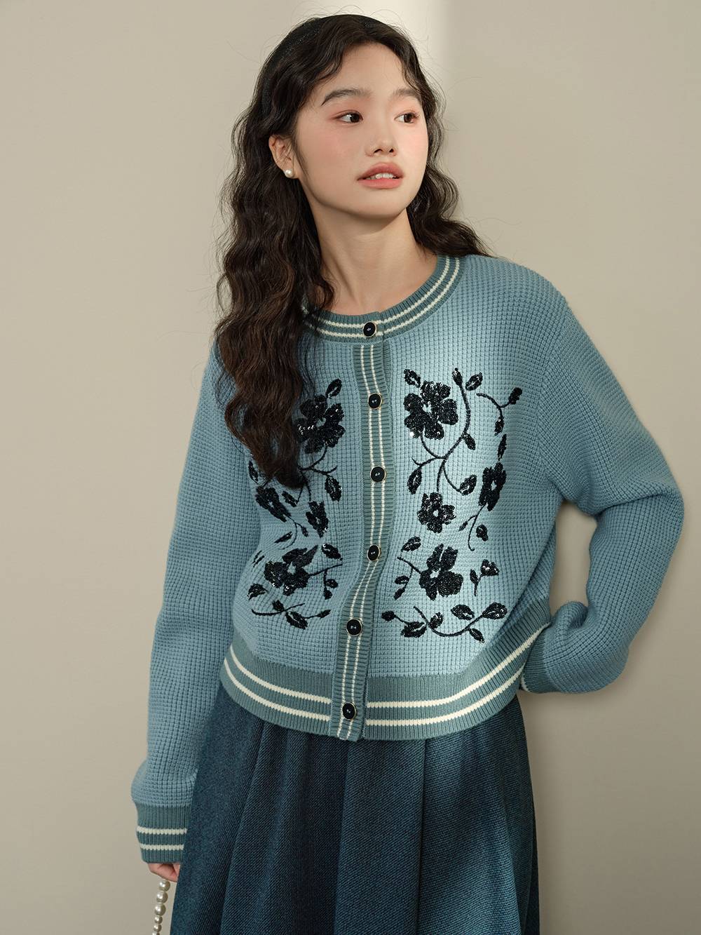 スパンコール刺繍カーディガン – KUOSE.com