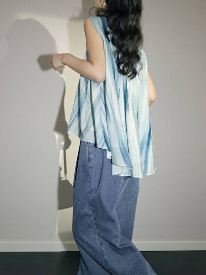 Gradient Cami Top – KUOSE.com Gradient Cami Top – KUOSE.com