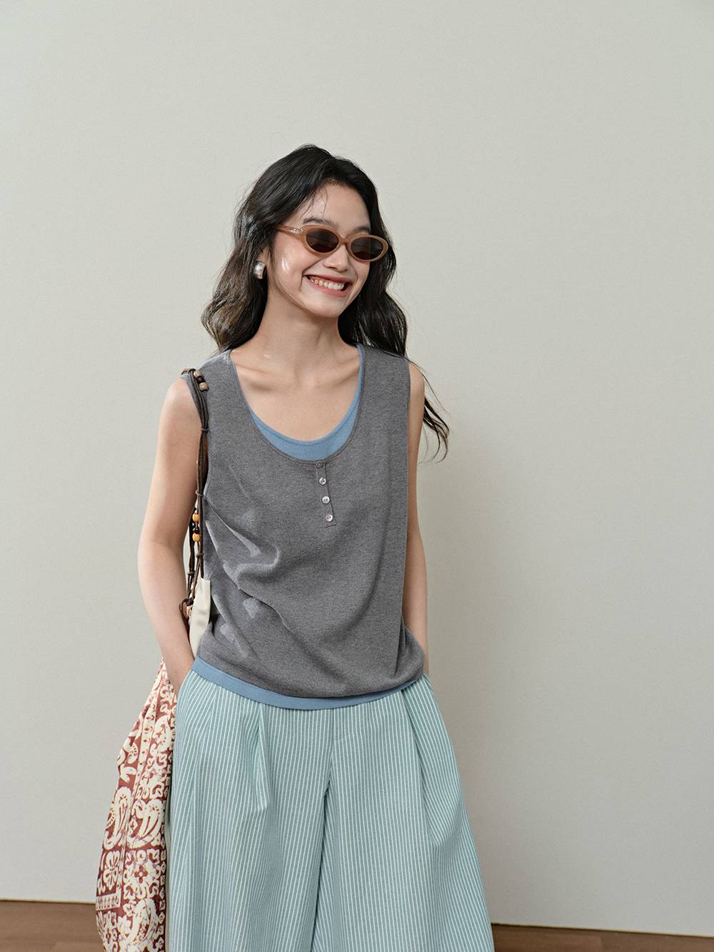 เสื้อกล้ามสองชิ้นปลอม – KUOSE.com
