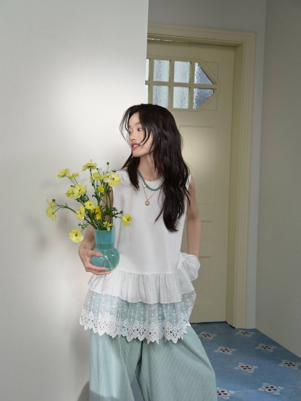 Layered Lace Hem Top – KUOSE.com Layered Lace Hem Top – KUOSE.com