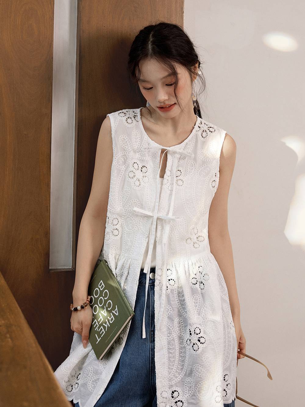 yゆーりy☺︎ Embroidered Tie Tank Top – KUOSE.com