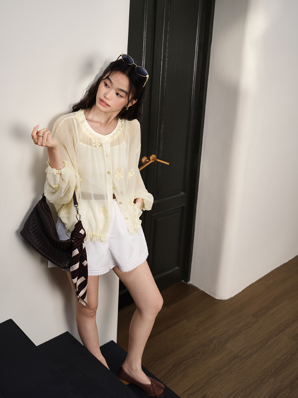 シアーフローラル長袖ブラウス – KUOSE.com