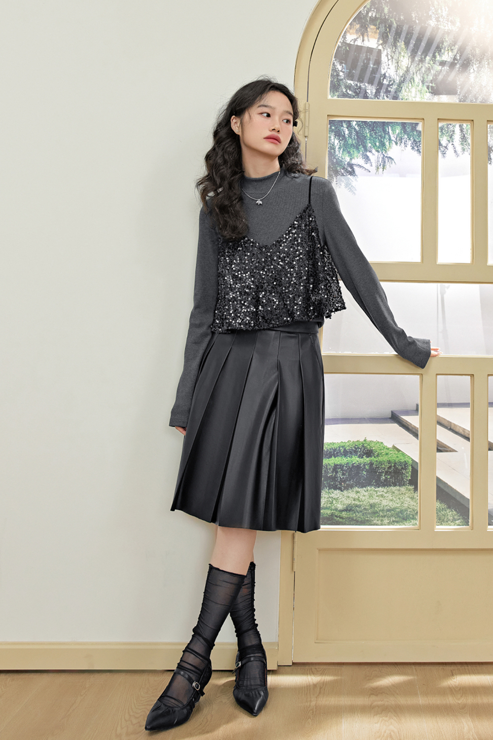 DARK GREY/S