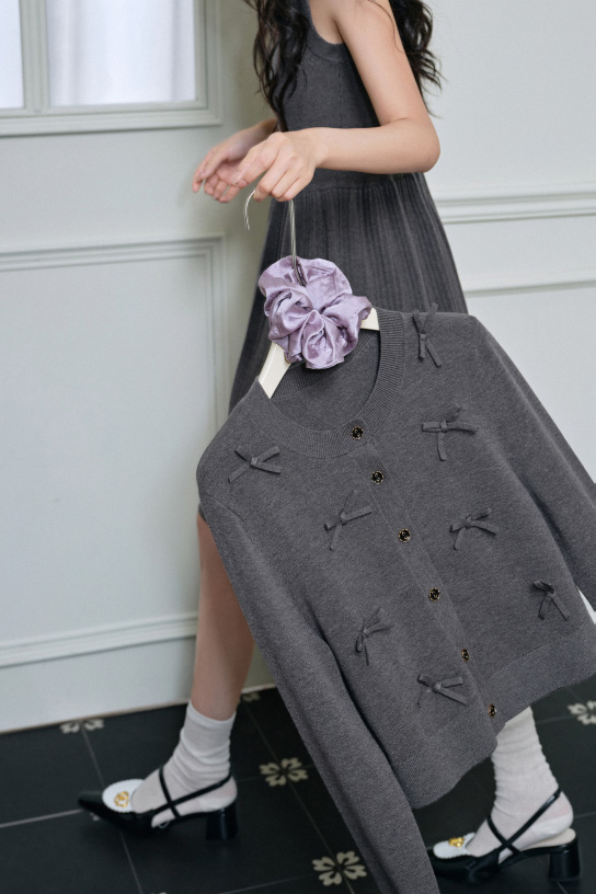 直営品【KUOSE】Vネックフローラルドレス 関税込 直営品【KUOSE】Vネックフローラルドレス 関税込