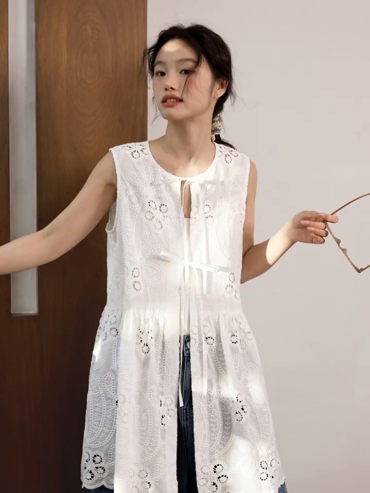 Embroidered Tie Tank Top – KUOSE.com
