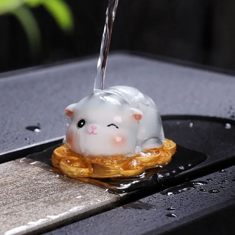 Teaguy Teapet Lucky Cat