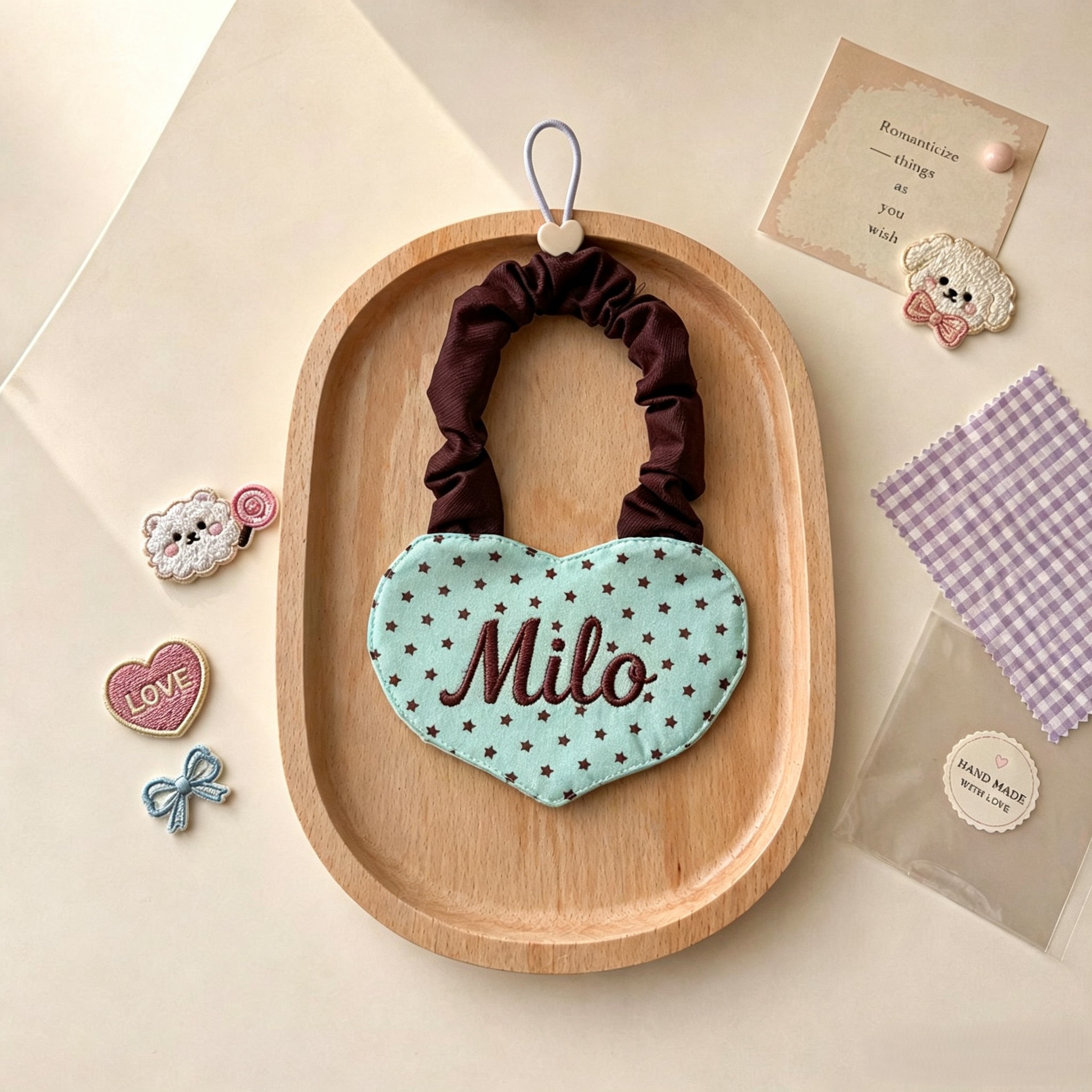Personalized Embroidered Heart-Shaped Pet Bib | inAccs66