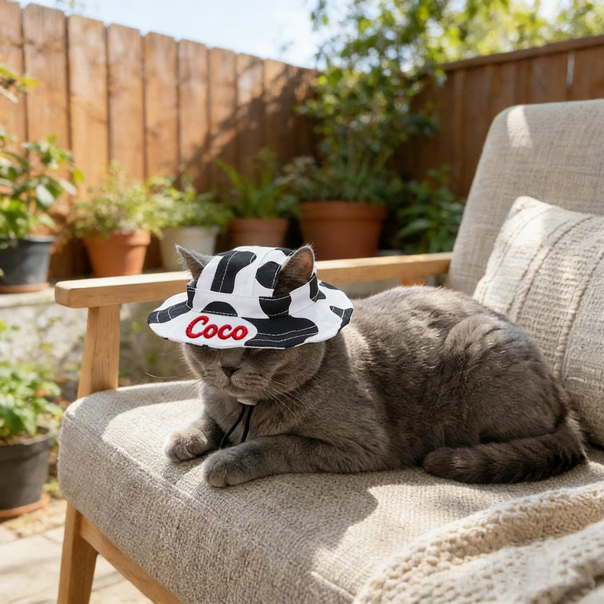 Personalized Embroidered Name Pet Bucket Hat | inHat40