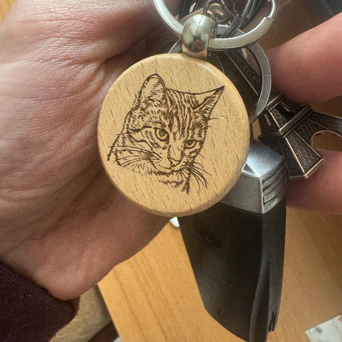 Personalized Pet Portrait Wood Keychain | inAccs52