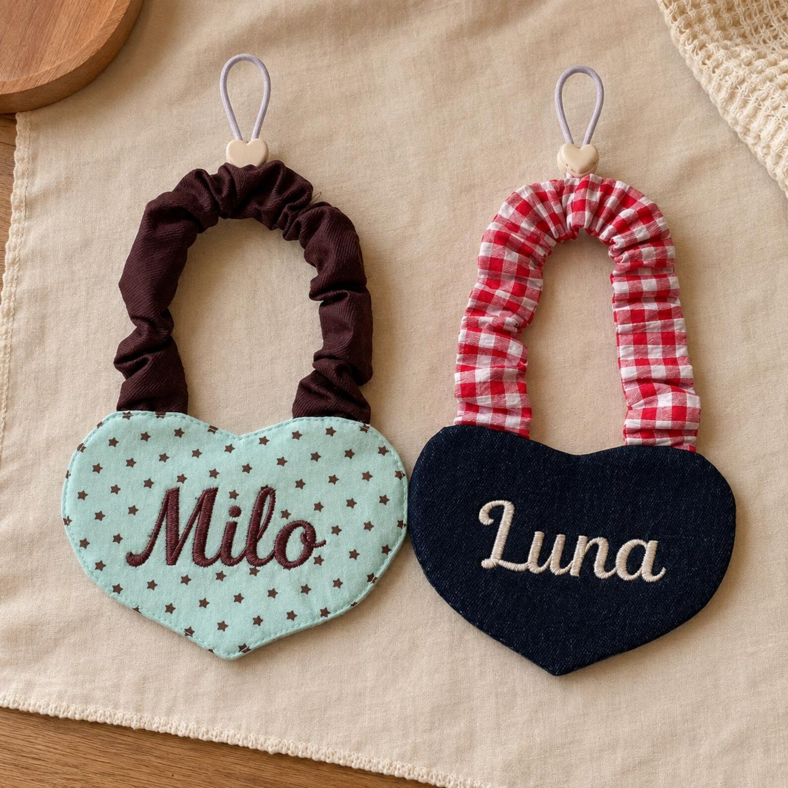 Personalized Embroidered Heart-Shaped Pet Bib | inAccs66